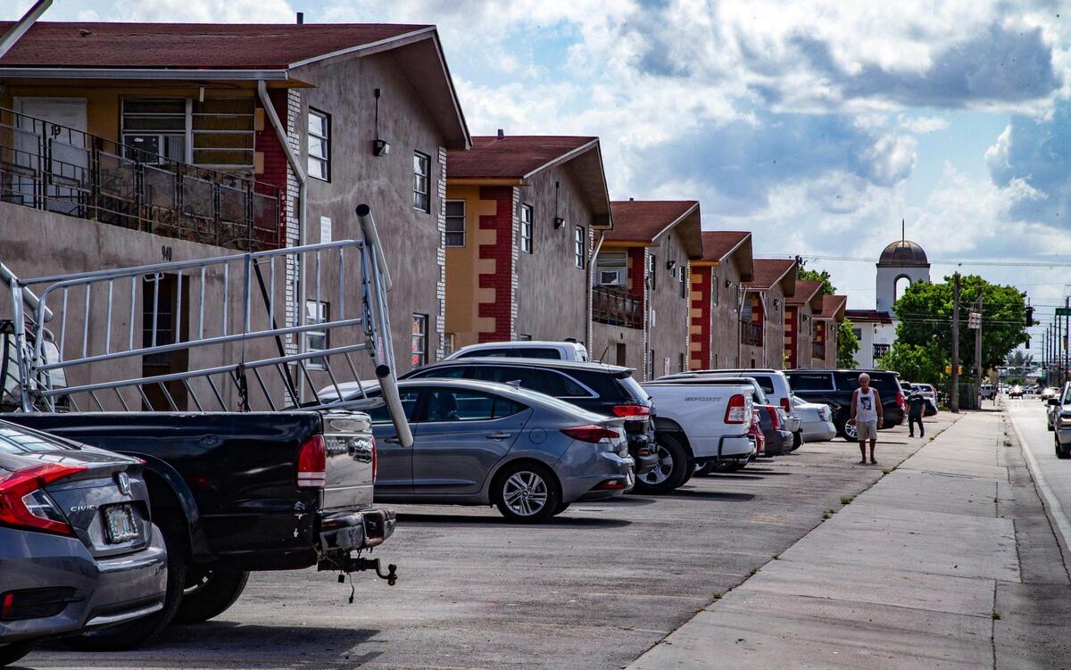 Hialeah Florida Miami Suburb Largest Spanish Speaking Real Estate Market in America